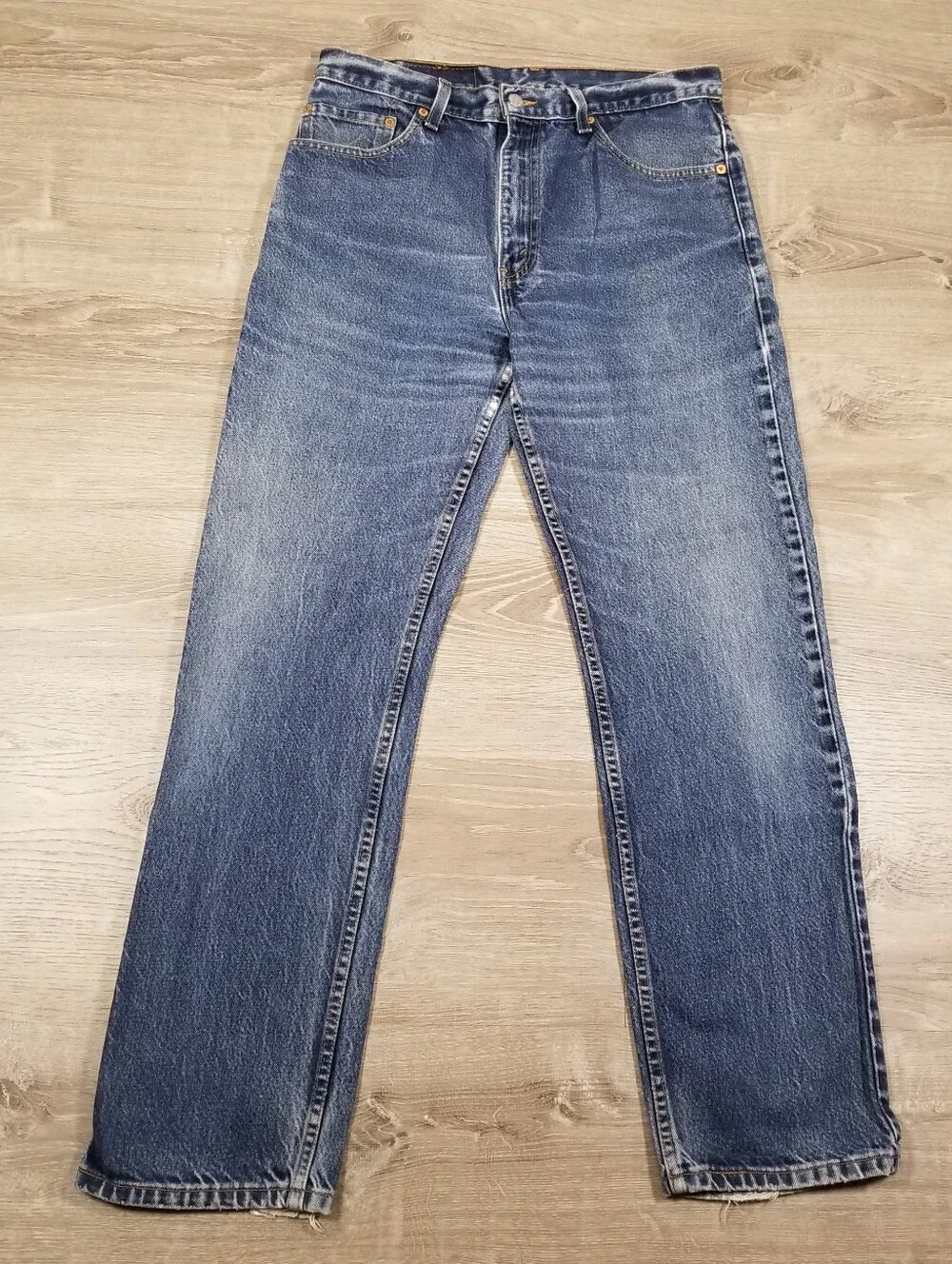 Vintage Y2K Levis 505 Jeans Mens 34x32 Blue Medium Wash Regular Fit Straight USA